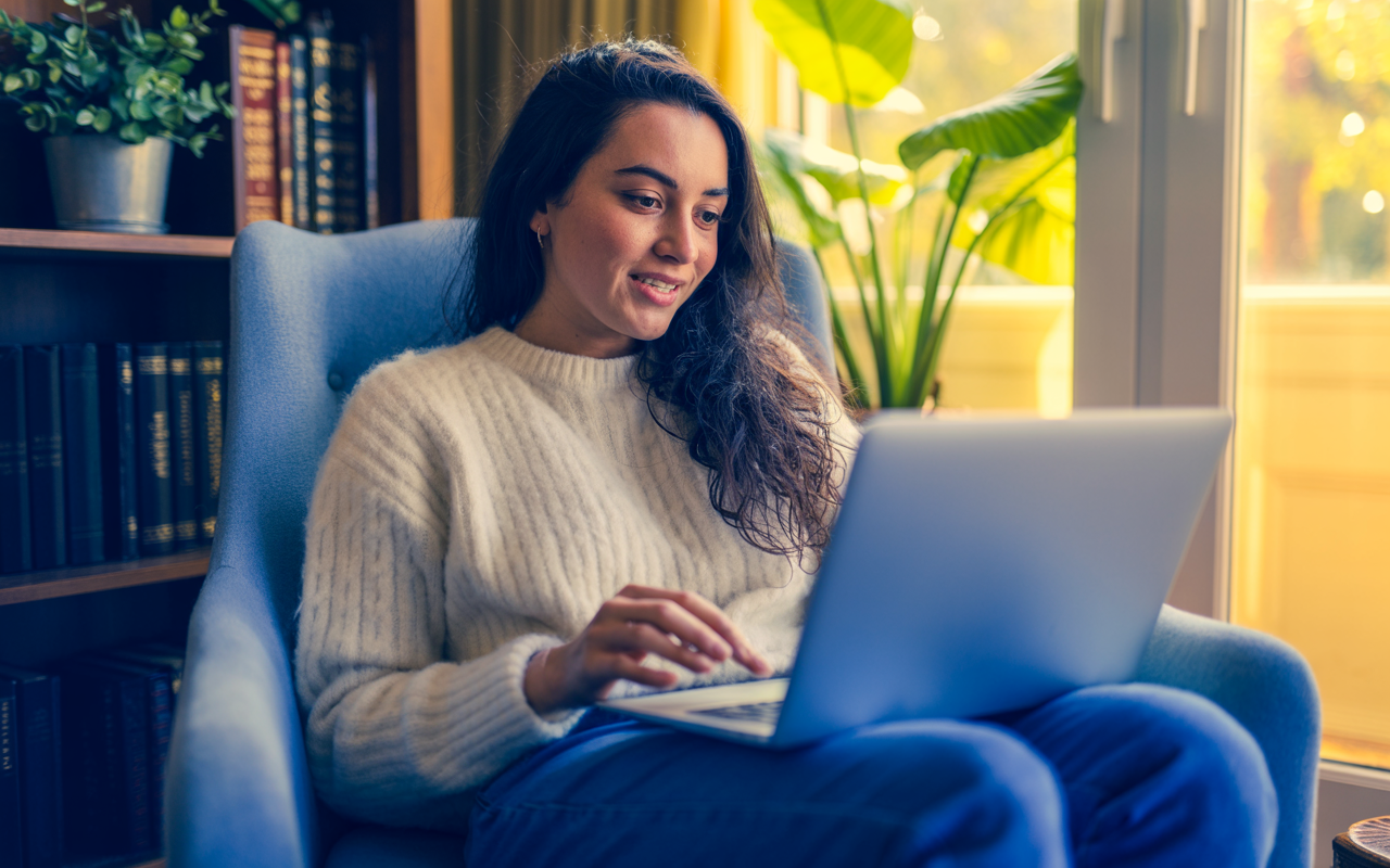 a woman looking up the differences between mounjaro and wegovy